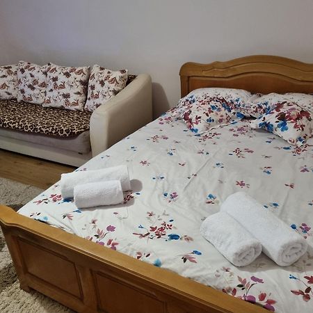 Apartament Garsoniera Emilia Kimpulung Mołdawski Zewnętrze zdjęcie