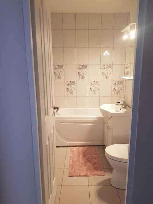 Apartament Garsoniera Emilia Kimpulung Mołdawski Zewnętrze zdjęcie