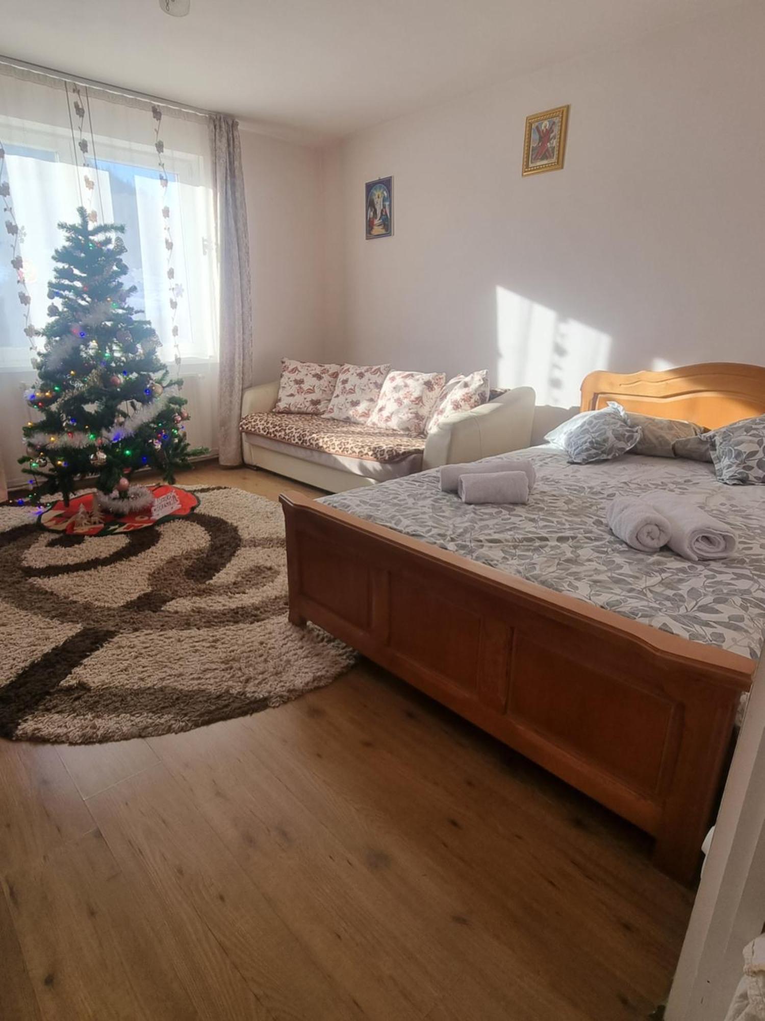 Apartament Garsoniera Emilia Kimpulung Mołdawski Zewnętrze zdjęcie